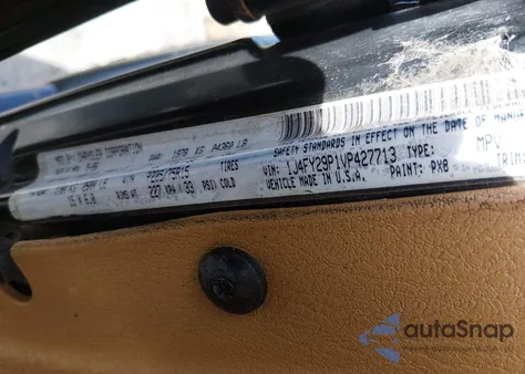 1997 Jeep Wrangler Se z USA, uszkodzony, nr VIN 1J4FY29P1VP427713